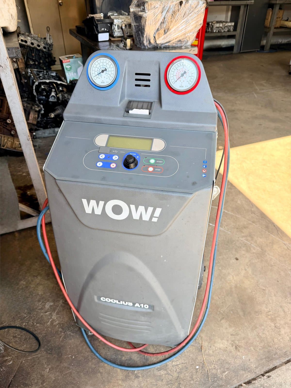 Air-conditioning service and regas equipment in use at Vision Motors, Wonderboom South, Pretoria
